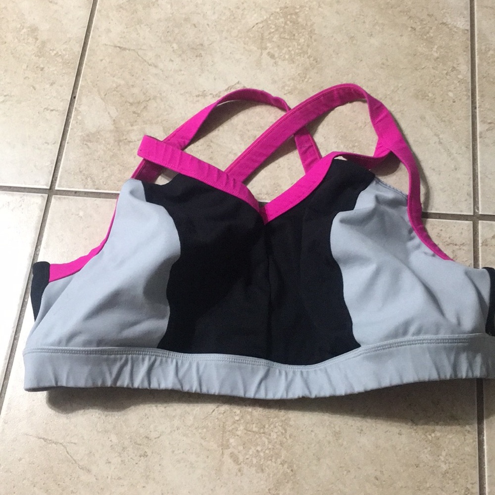 Torrid Active Sports bra Size 3